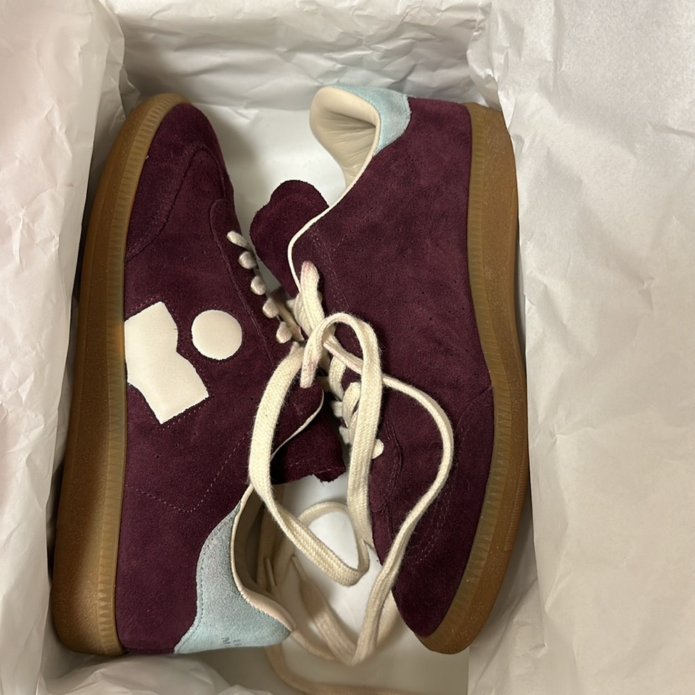 Isabel Marant Bryce Suede Sneaker in Burgundy in size 37.